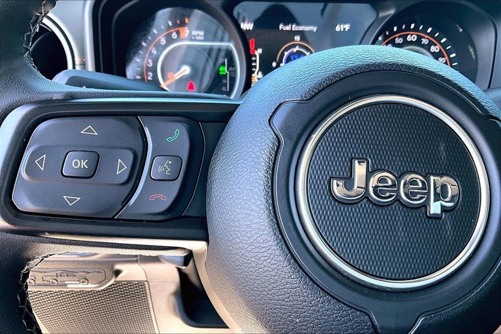 Used 2026 Jeep Gladiator Mojave AWD/4WD image 27