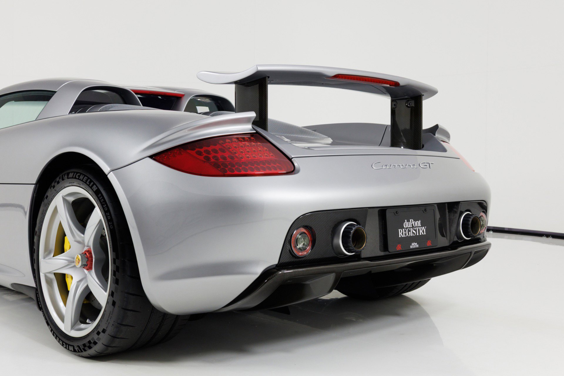 Used 2004 Porsche Carrera GT RWD image 76
