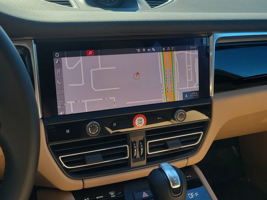 New 2026 Porsche Macan image 31