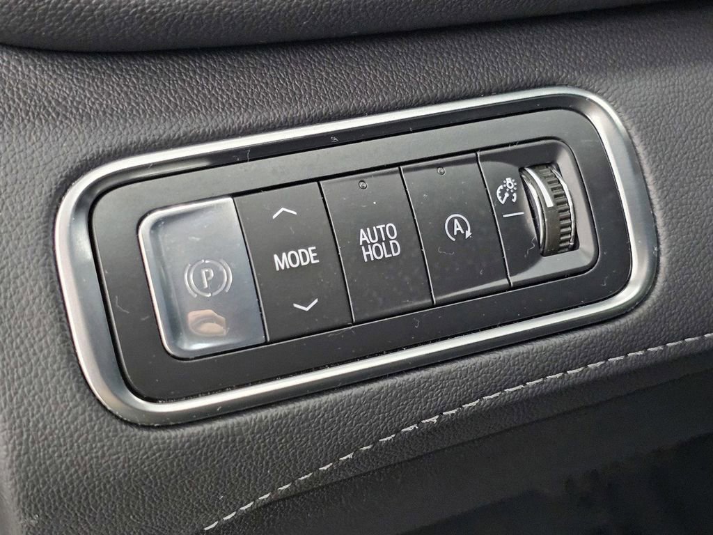 Used 2025 Buick Enclave Preferred image 30