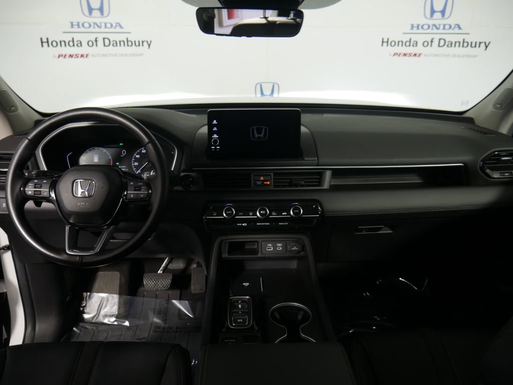 Certified 2023 Honda Pilot Touring image 16
