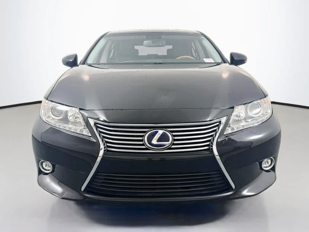 Used 2015 Lexus ES 300h w/ Navigation System Package FWD image 6