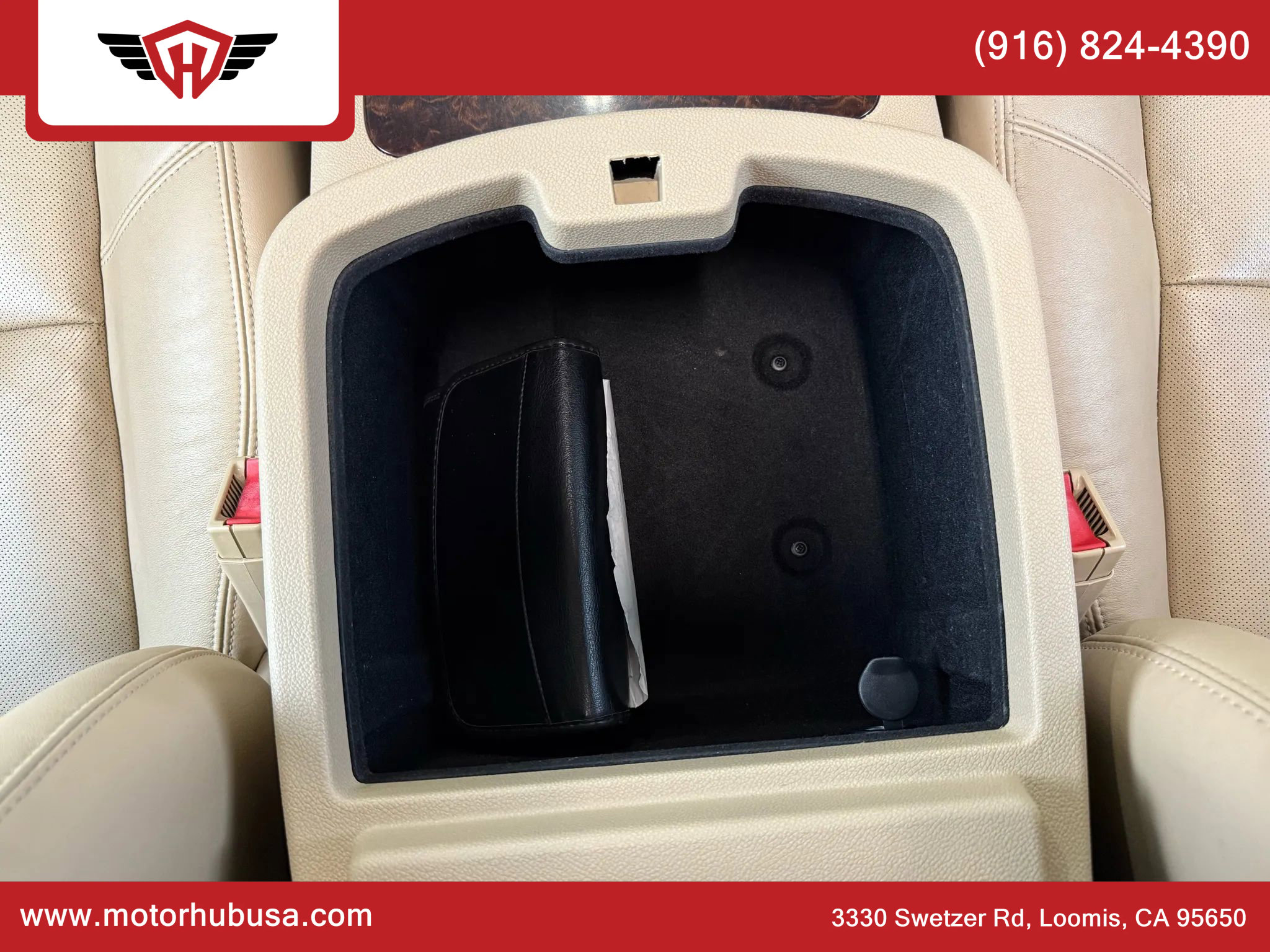 Used 2011 GMC Yukon Denali image 32