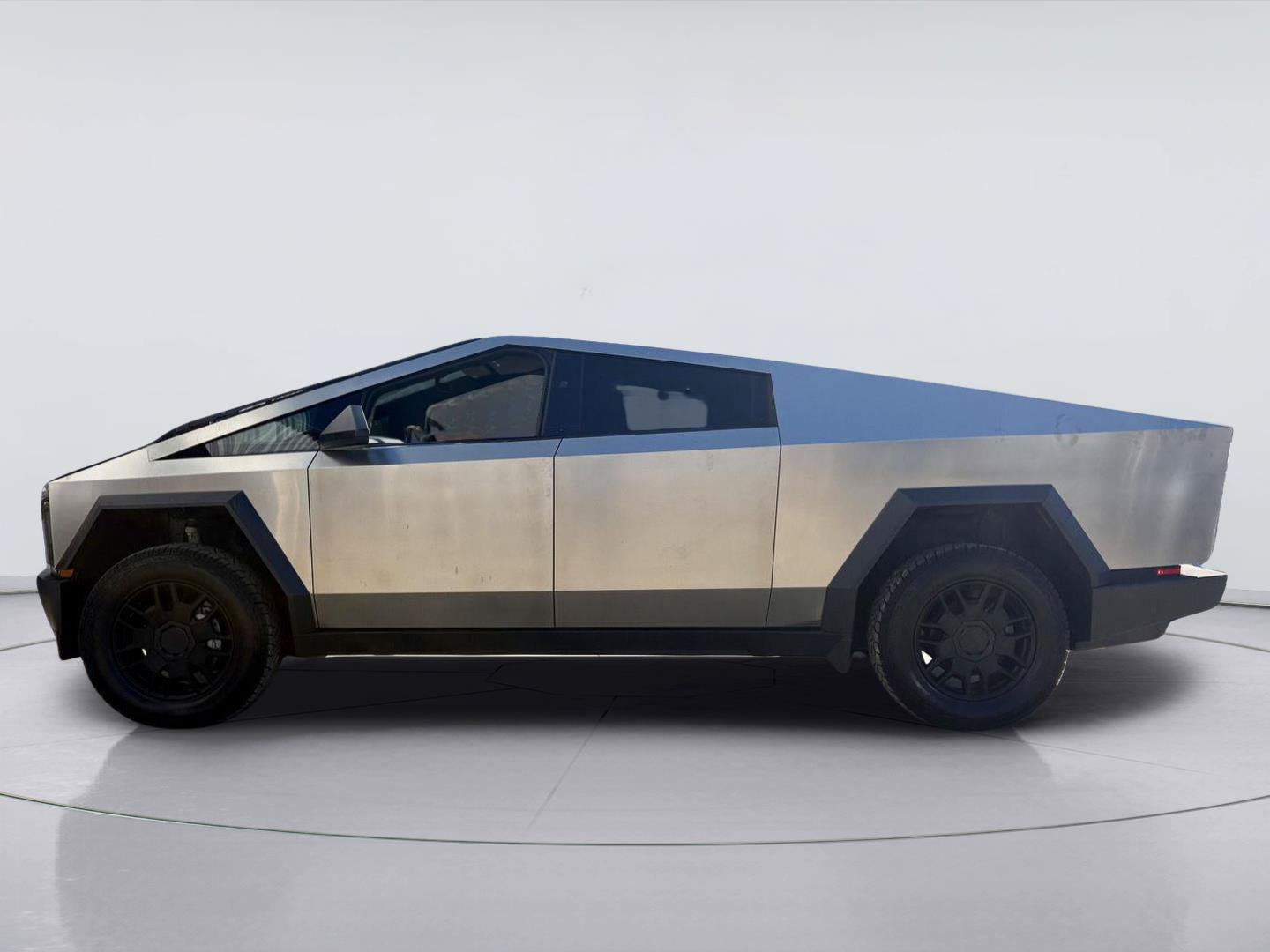 Used 2024 Tesla Cybertruck AWD Crew Cab image 7