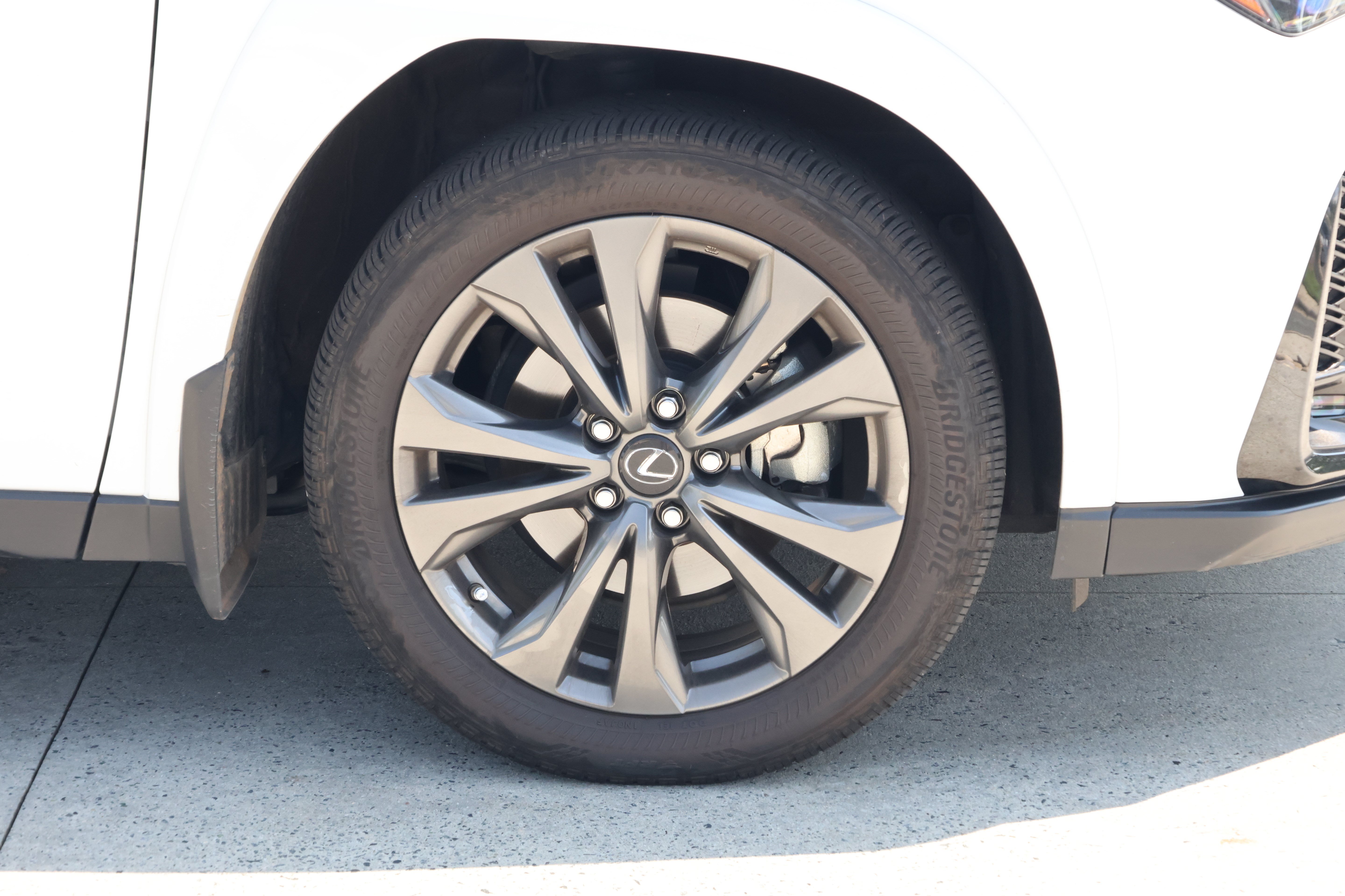 Used 2023 Lexus UX 250h F Sport FWD image 11