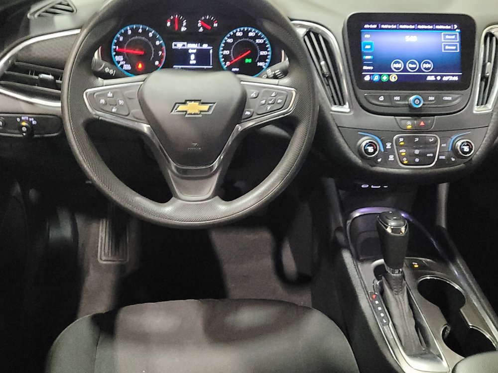 Used 2020 Chevrolet Malibu LT image 22
