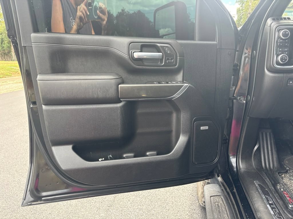 Used 2021 GMC Sierra 2500 AT4 w/ AT4 Premium Plus Package AWD/4WD image 8
