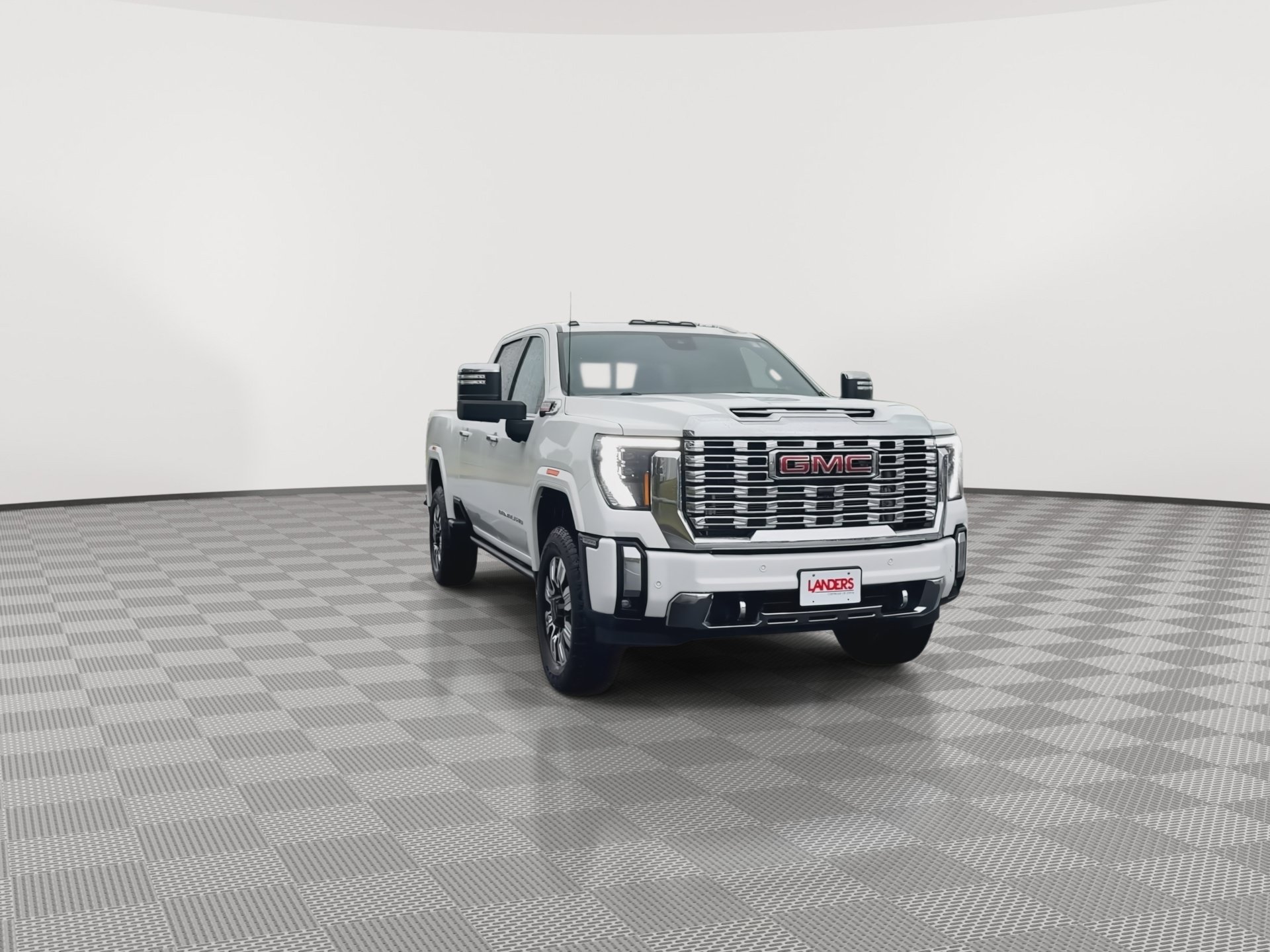 Certified 2025 GMC Sierra 3500 Denali w/ Denali Reserve Package AWD/4WD image 3