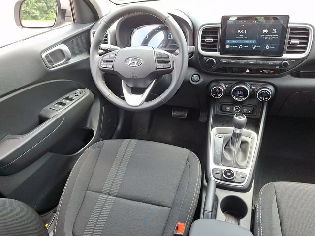 New 2026 Hyundai Venue SEL FWD image 9