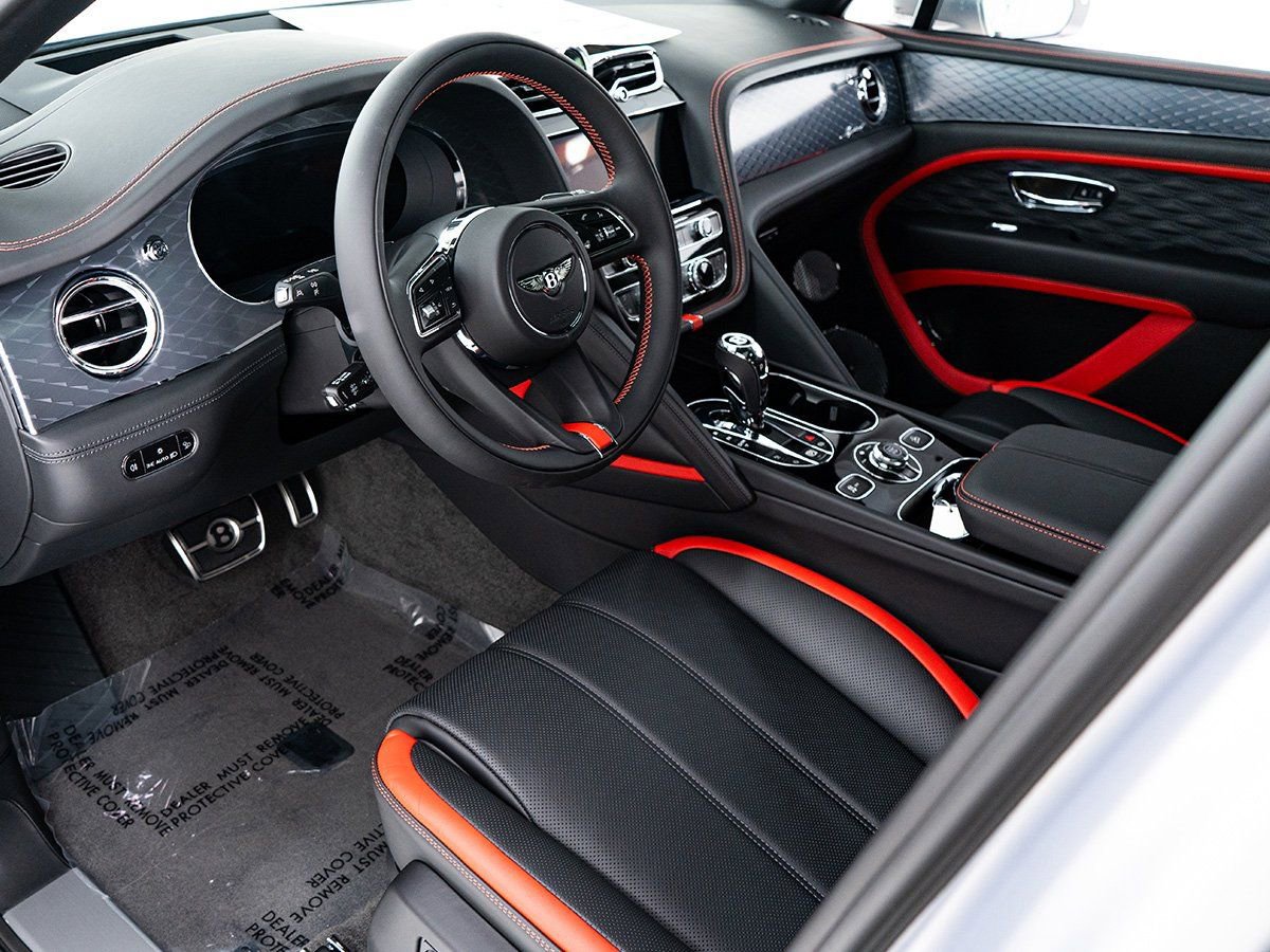 New 2026 Bentley Bentayga Speed image 3