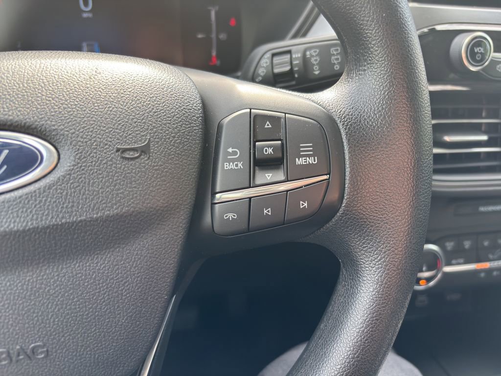 Certified 2025 Ford Escape Active AWD/4WD image 25