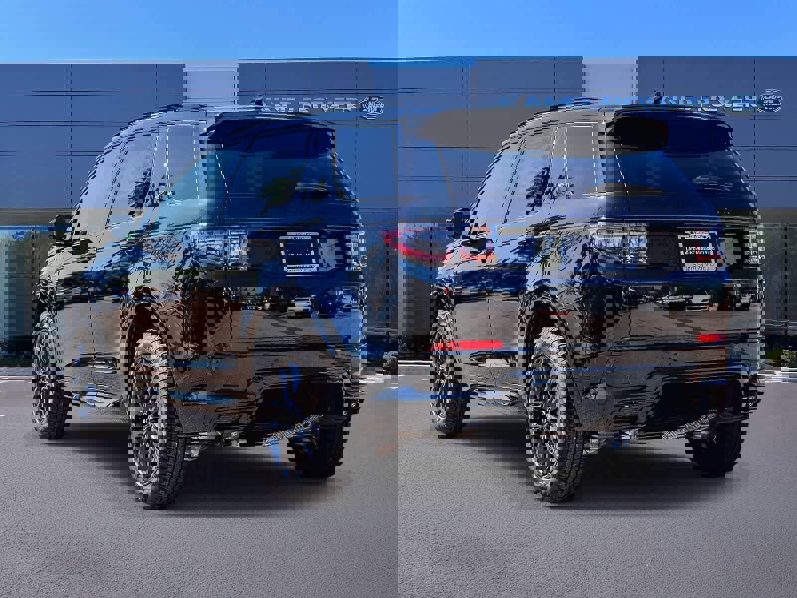 New 2026 Land Rover Discovery Sport Landmark image 6