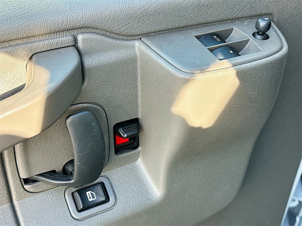 Certified 2024 GMC Savana 2500 w/ Driver Convenience Package image 17