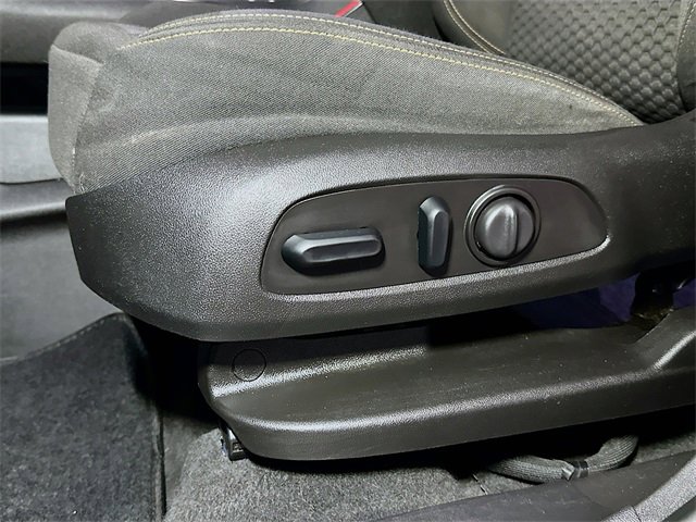 Used 2018 GMC Terrain SLE w/ Driver Convenience Package image 10