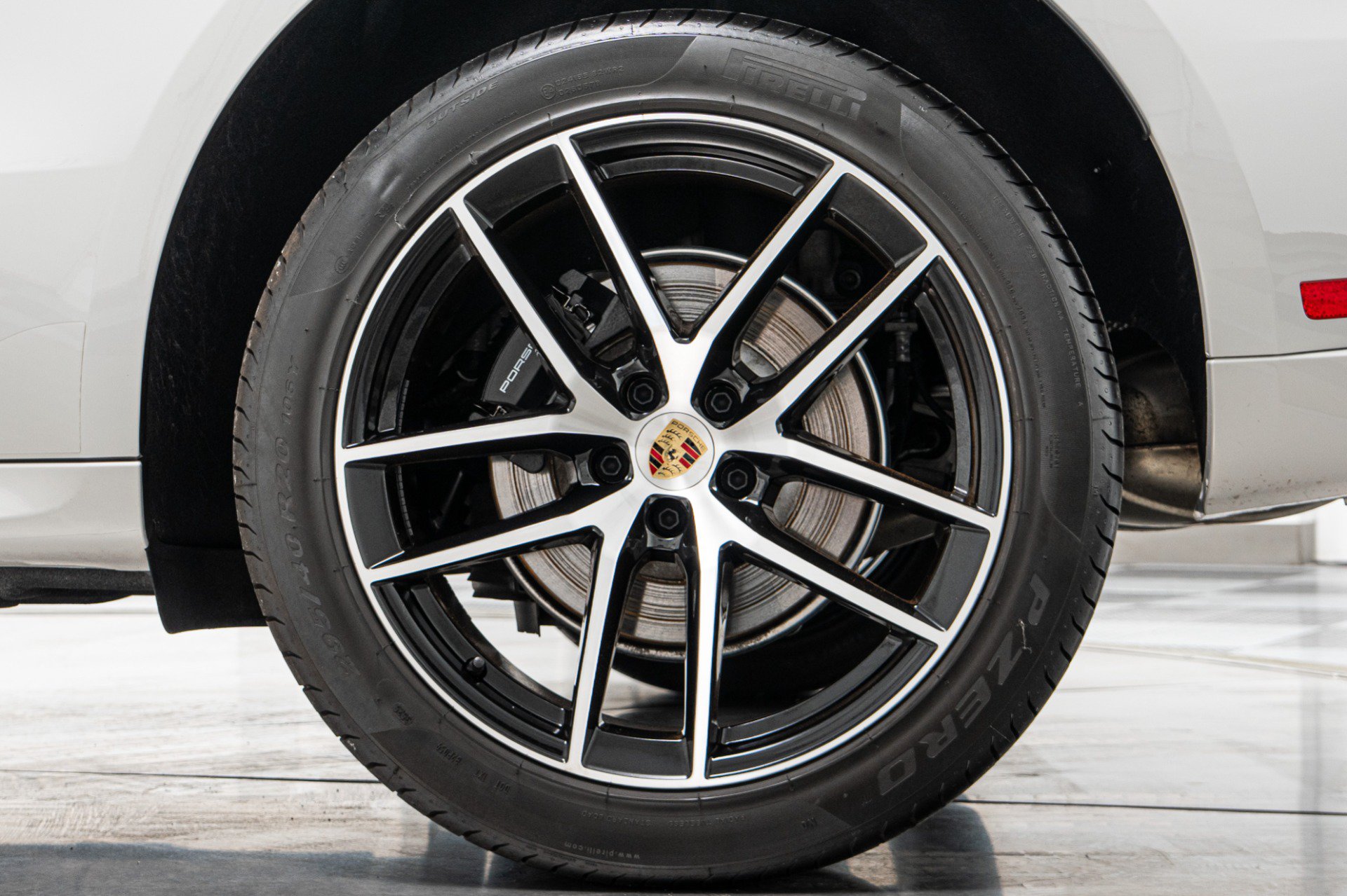 Used 2026 Porsche Macan AWD/4WD image 11