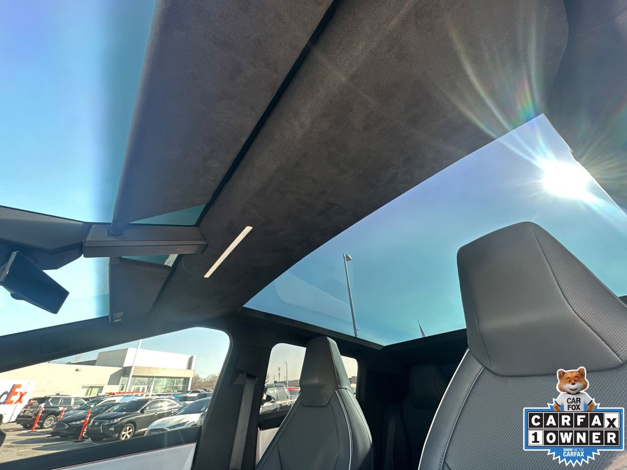 Used 2024 Tesla Cybertruck AWD Crew Cab image 32