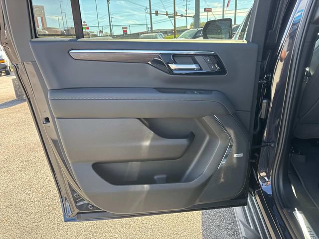 New 2026 Chevrolet Suburban LT w/ Comfort Package image 15