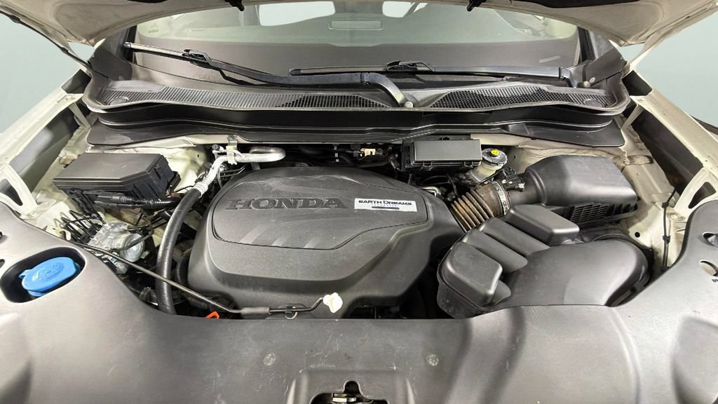 Used 2017 Honda Pilot Touring image 36