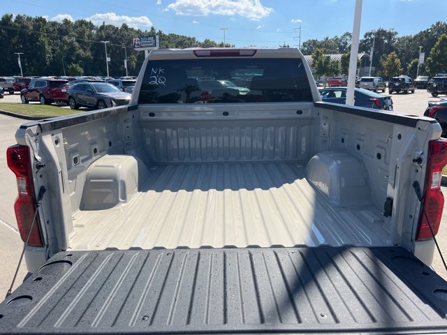 New 2026 Chevrolet Silverado 1500 Custom Trail Boss w/ LPO, Dark Essentials Package image 9