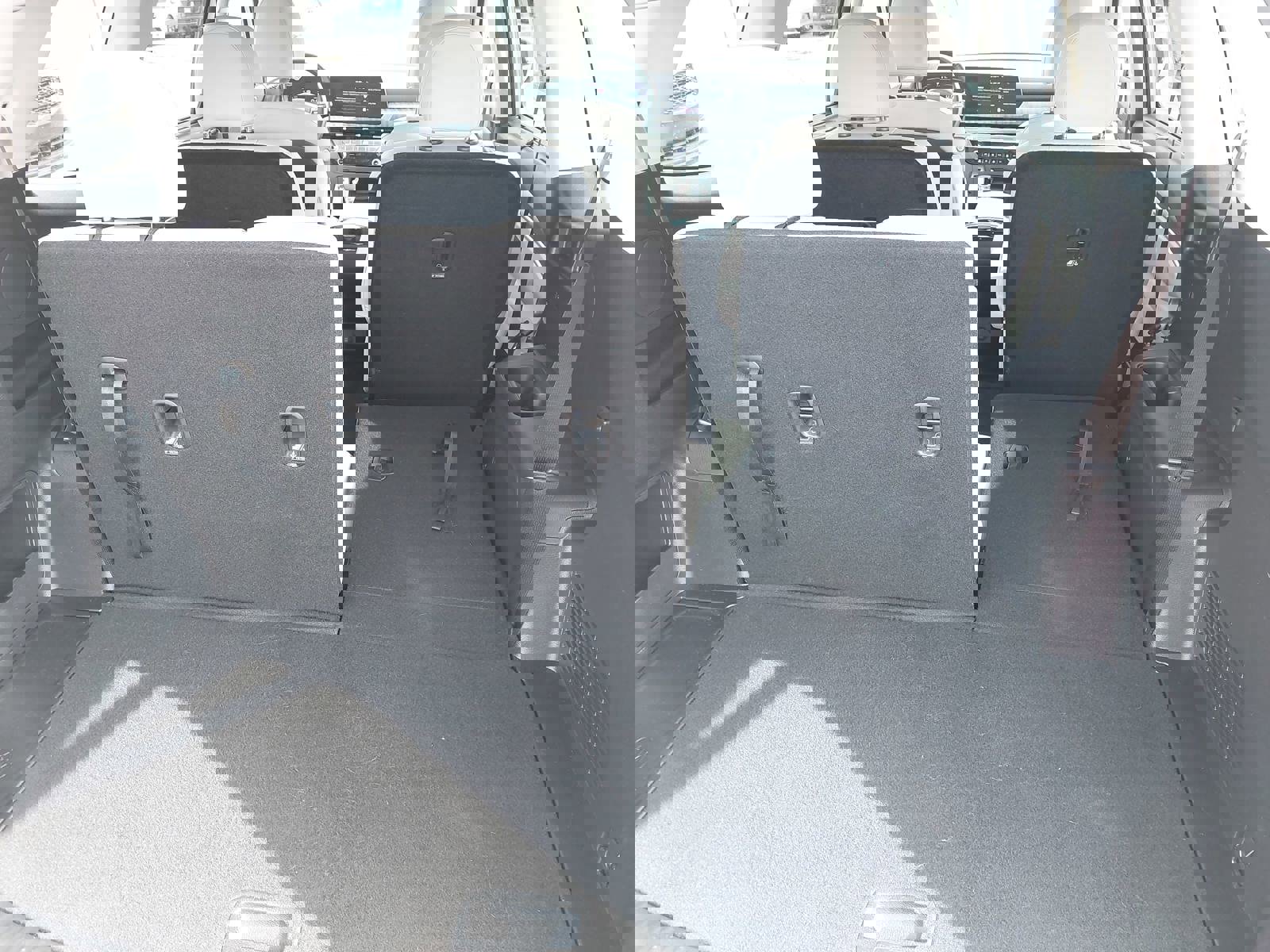 Used 2025 Kia Telluride EX w/ EX Captain's Chair Package image 15