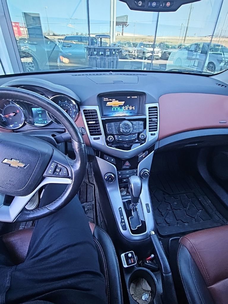 Used 2014 Chevrolet Cruze LTZ w/ RS Package image 10