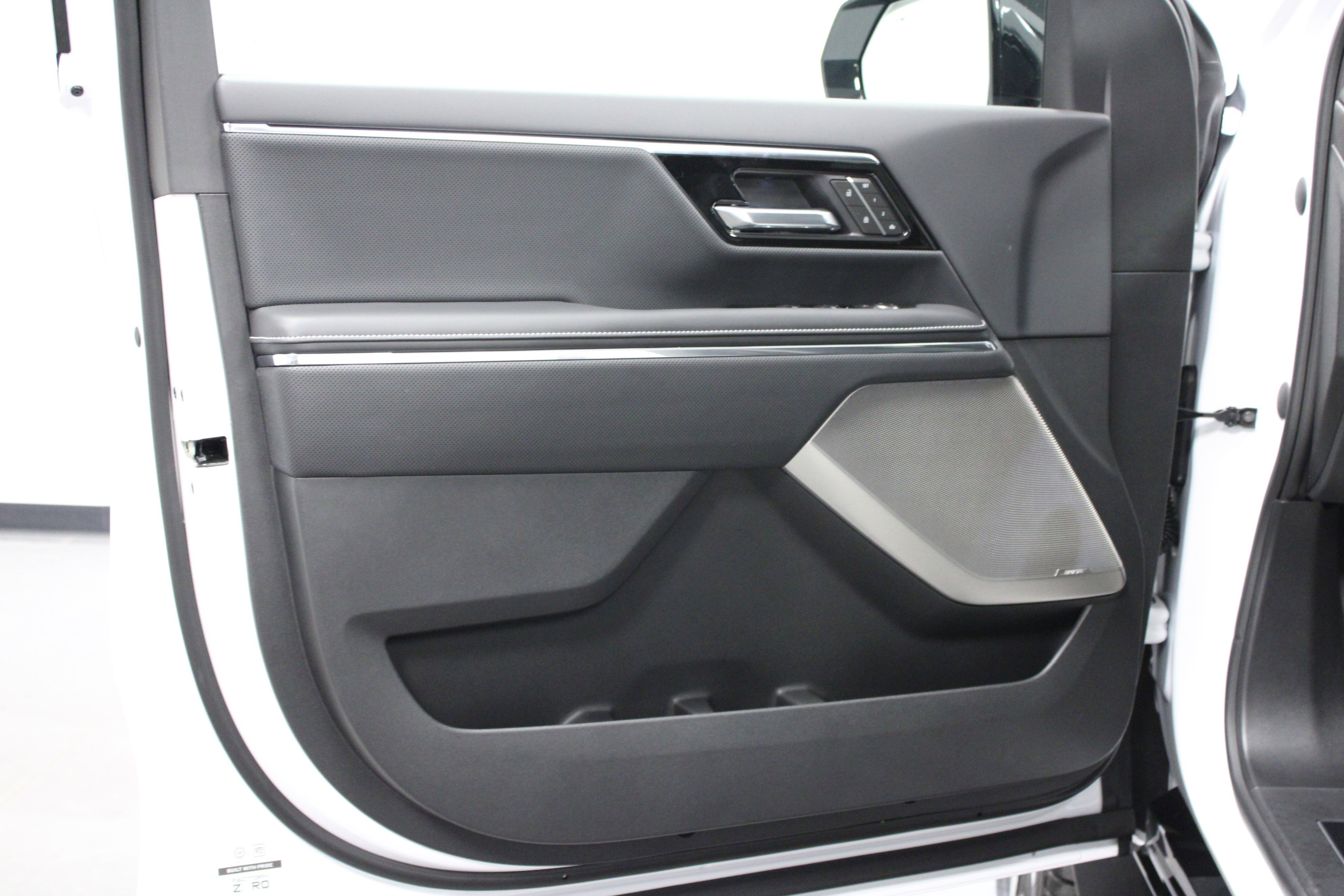 New 2025 GMC Sierra EV Denali image 11