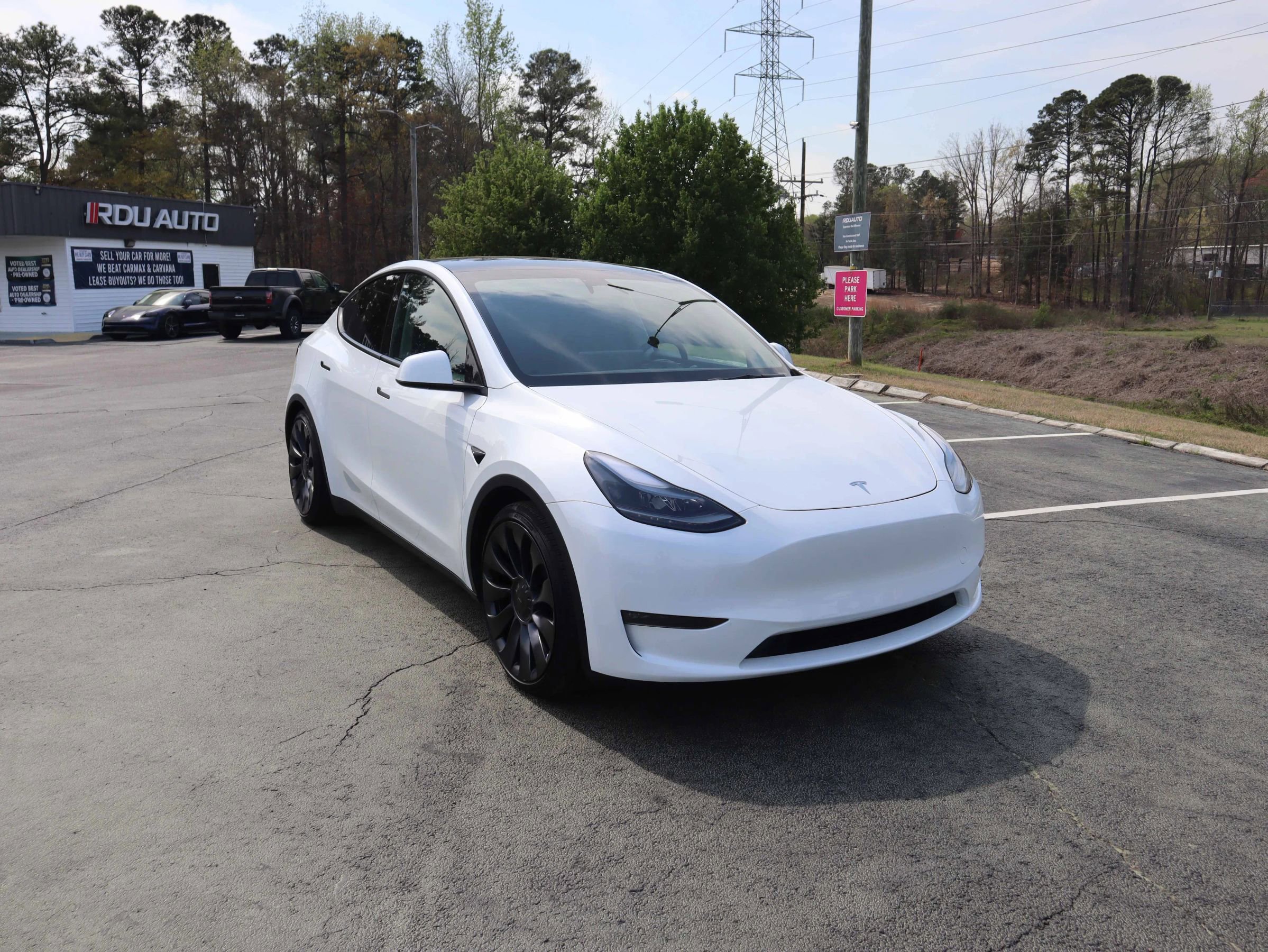 Used 2024 Tesla Model Y Performance image 12