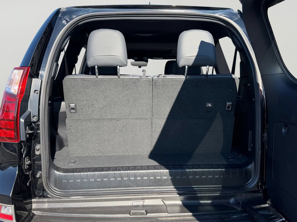 Certified 2022 Lexus GX 460 Premium w/ Accessory Package AWD/4WD image 12