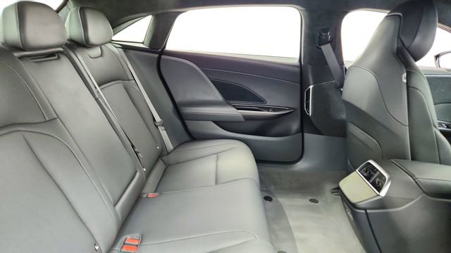 Used 2024 Lucid Air Pure RWD image 24