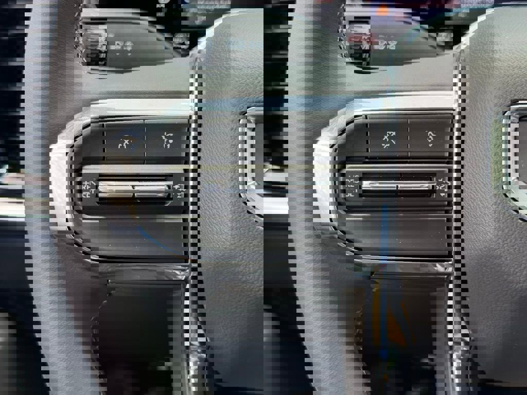 New 2026 GMC Canyon Elevation w/ Convenience Package image 25