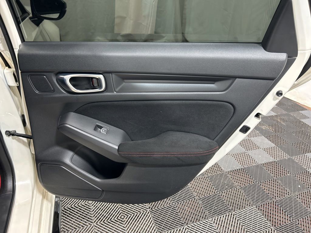 Used 2025 Honda Civic Type R image 13