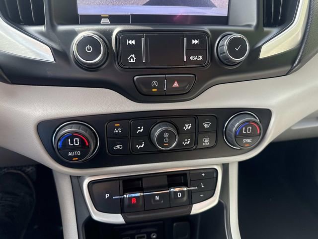 Used 2023 GMC Terrain SLT image 27