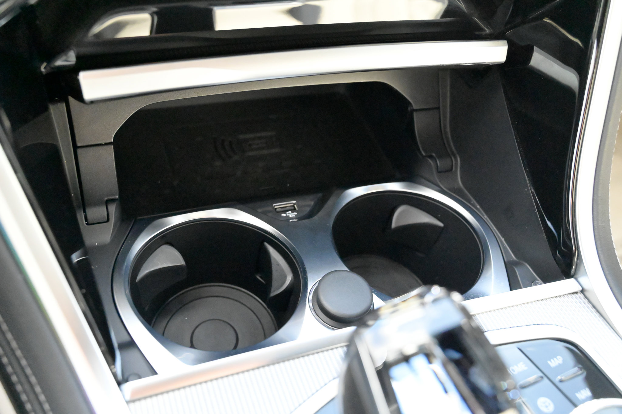 Used 2022 BMW ALPINA B8 xDrive Gran Coupe w/ Driving Assistance Package 2 image 30