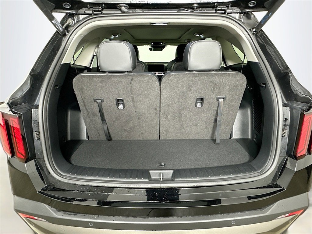 Certified 2025 Kia Sorento X-Line EX image 32