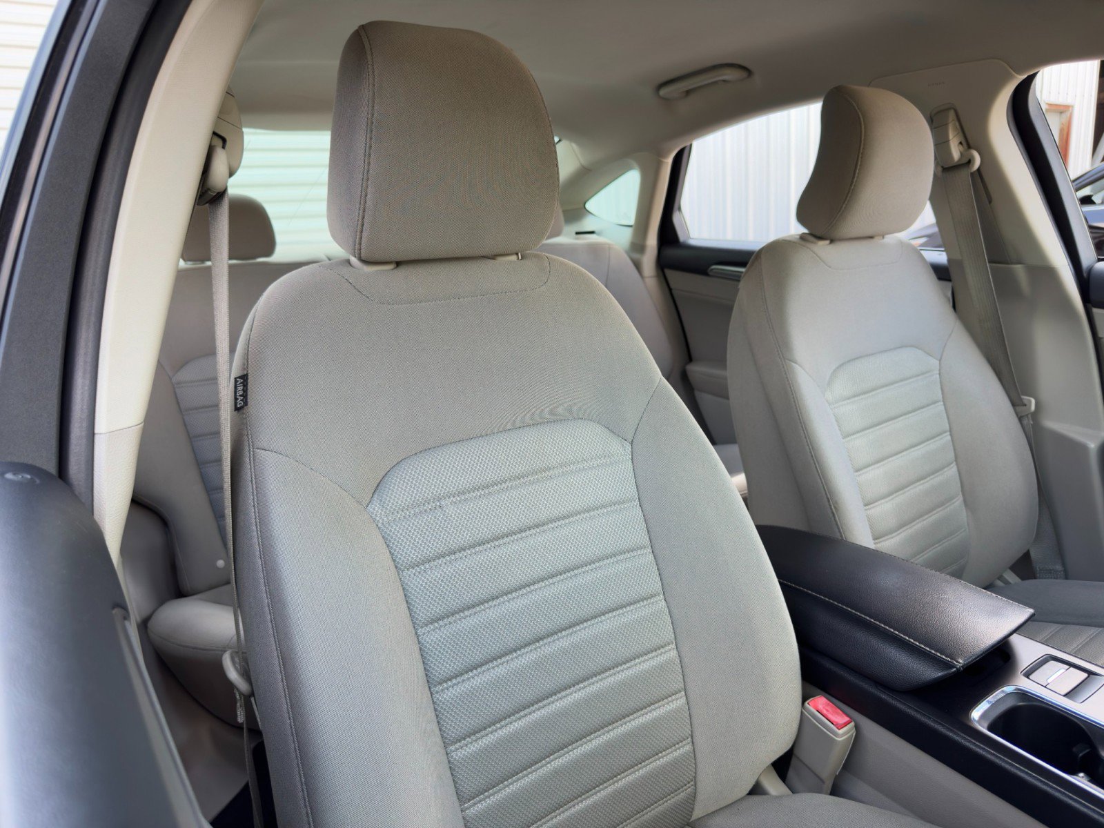 Used 2019 Ford Fusion SE image 33