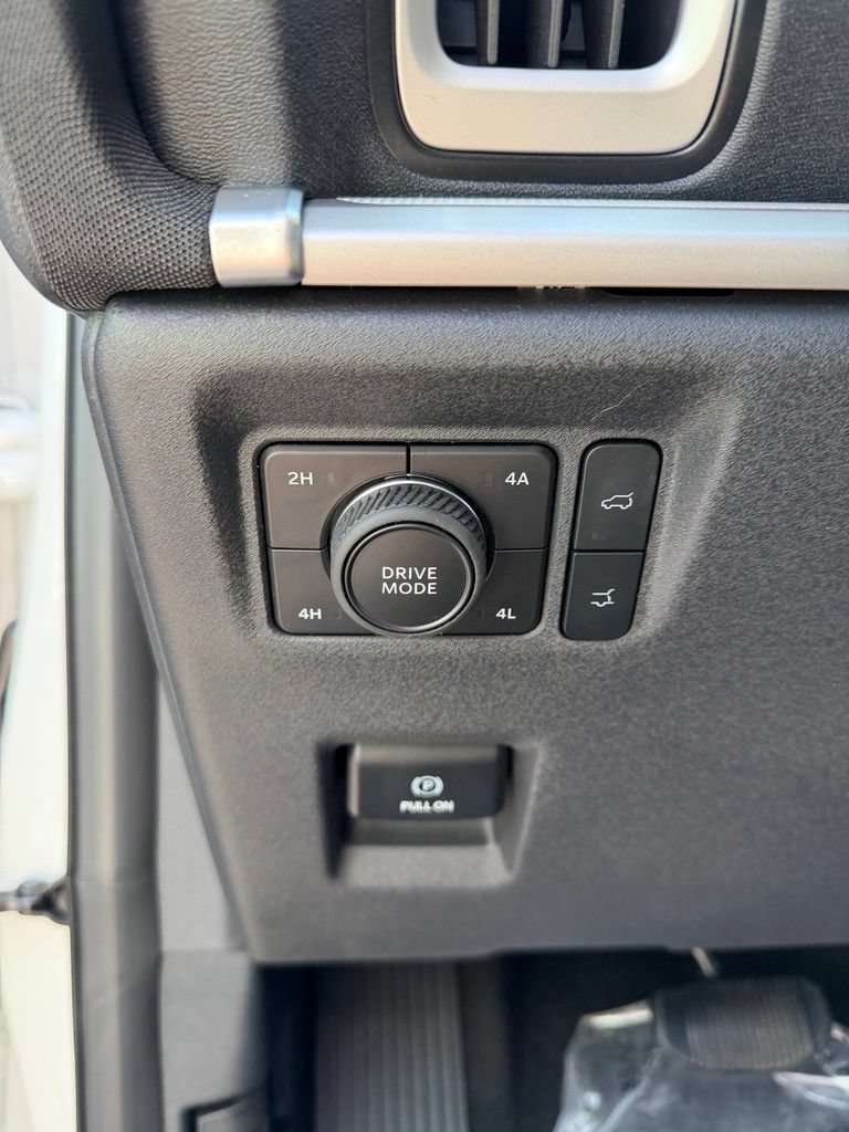 Used 2026 Ford Expedition Active AWD/4WD image 10