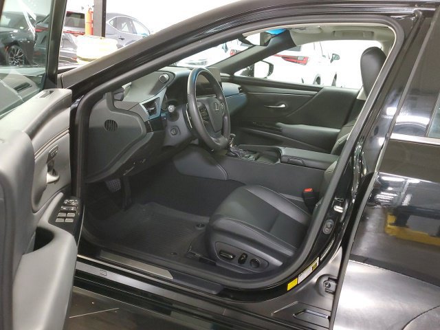 Used 2024 Lexus ES 350 w/ Premium Package FWD image 13