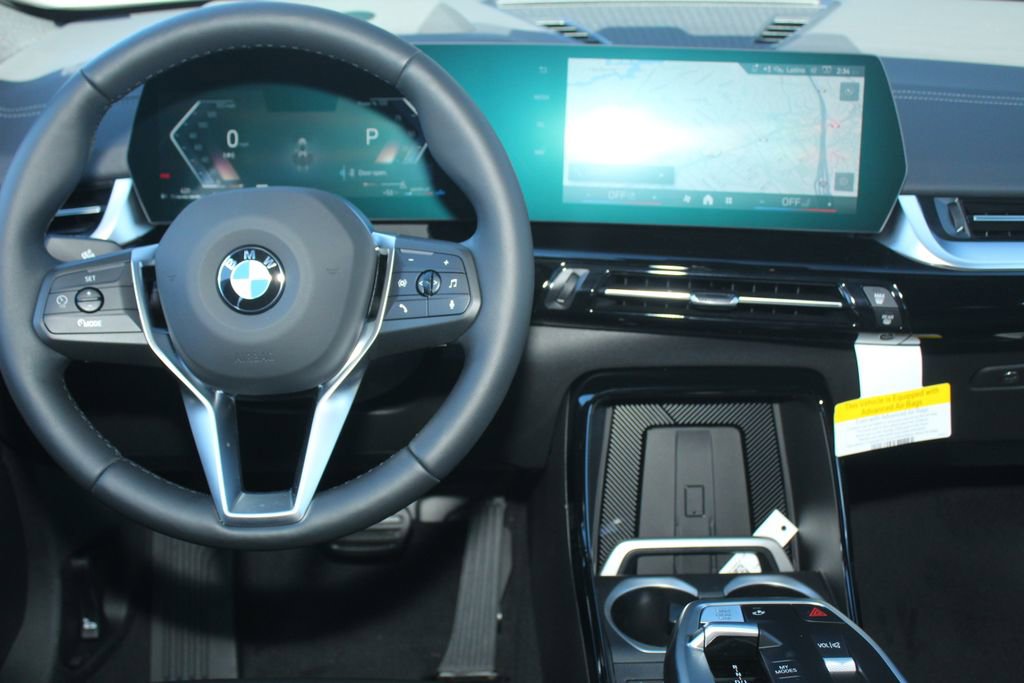 New 2026 BMW X2 xDrive28i w/ Technology Package AWD/4WD image 17