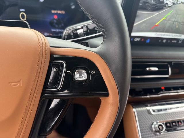 Used 2025 Lincoln Aviator Black Label w/ Jet Appearance Package AWD/4WD image 33