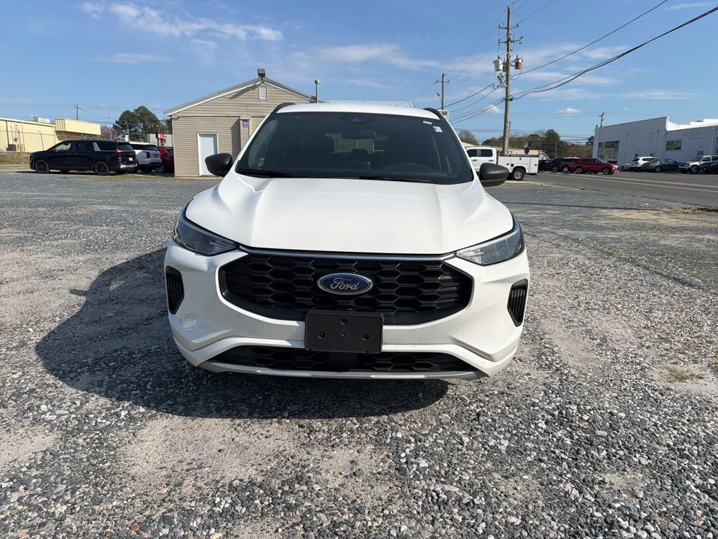 Used 2023 Ford Escape ST-Line w/ Equipment Group 301A image 8