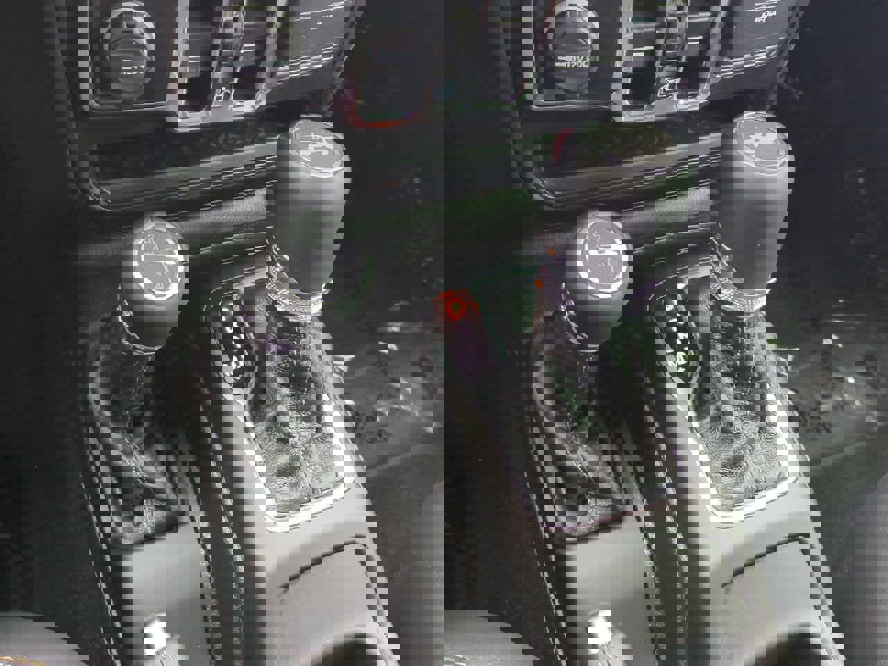 Used 2024 Jeep Wrangler Sahara w/ Safety Group image 32