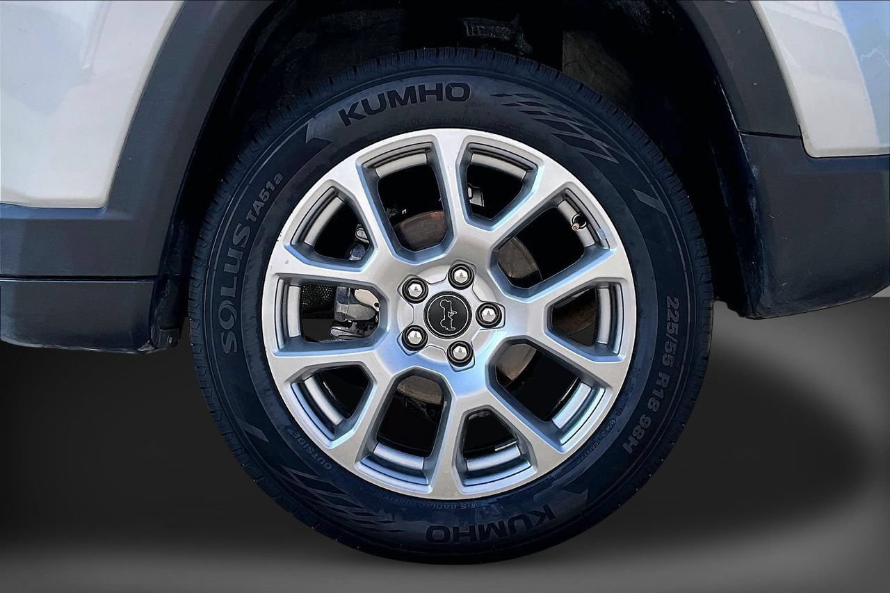 Used 2025 Jeep Compass Limited AWD/4WD image 34