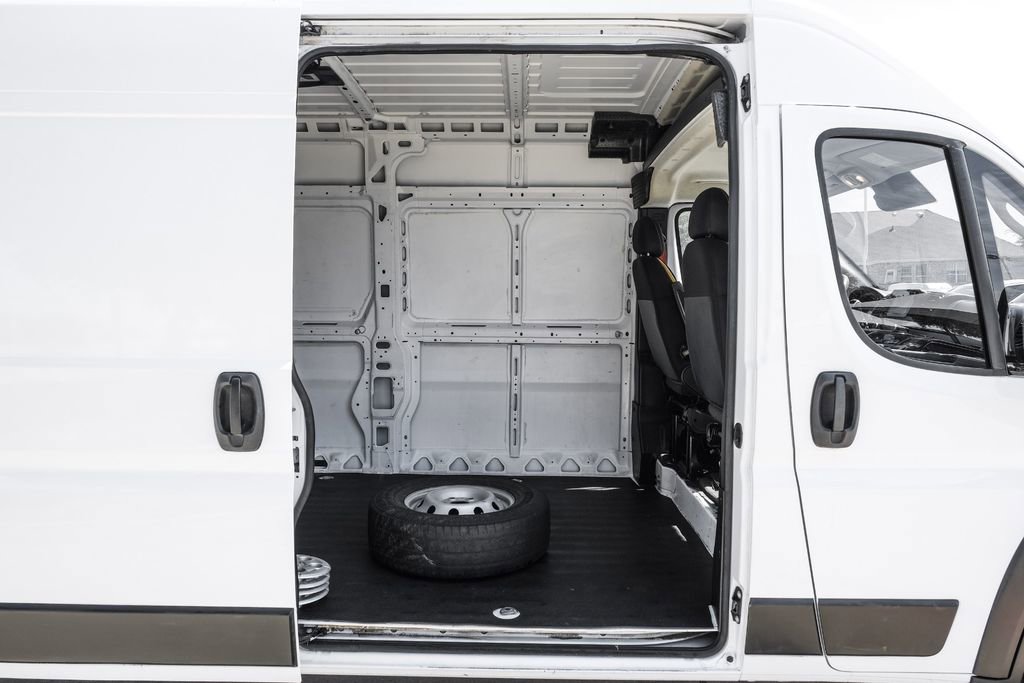 Used 2023 RAM ProMaster 3500 w/ Driver Convenience Group FWD image 32