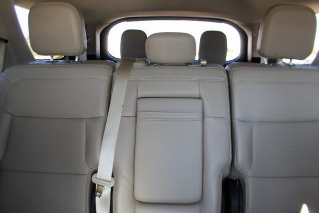 Used 2023 Ford Explorer Limited image 27