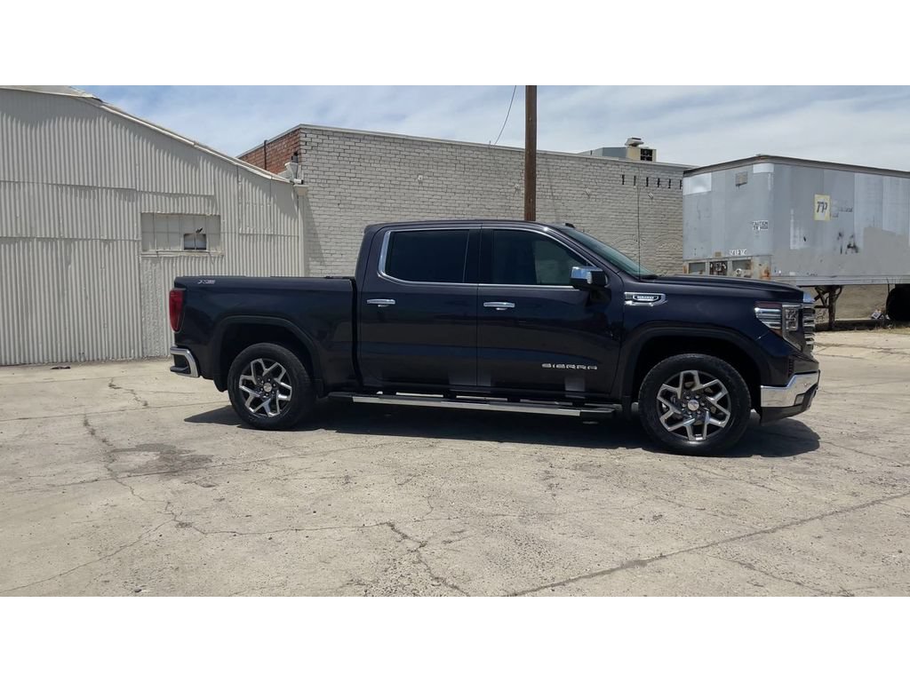 Certified 2023 GMC Sierra 1500 SLT w/ SLT Premium Plus Package AWD/4WD image 4