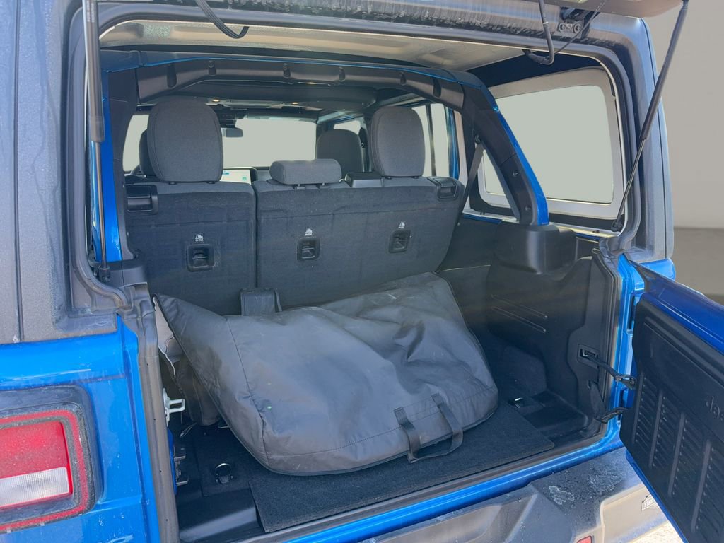 Used 2024 Jeep Wrangler Unlimited image 18