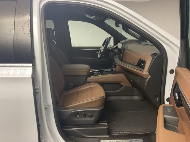 Certified 2026 Chevrolet Suburban High Country image 29