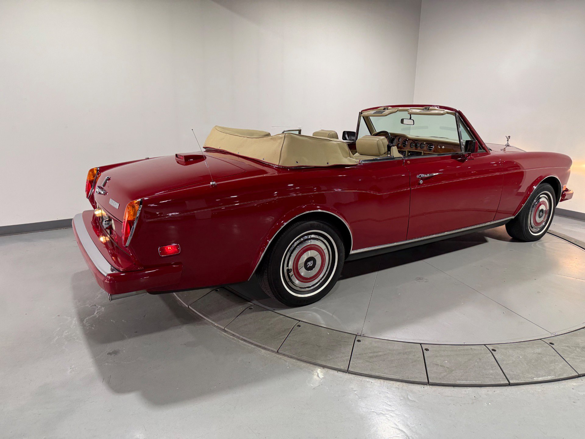 Used 1988 Rolls-Royce Corniche II image 22