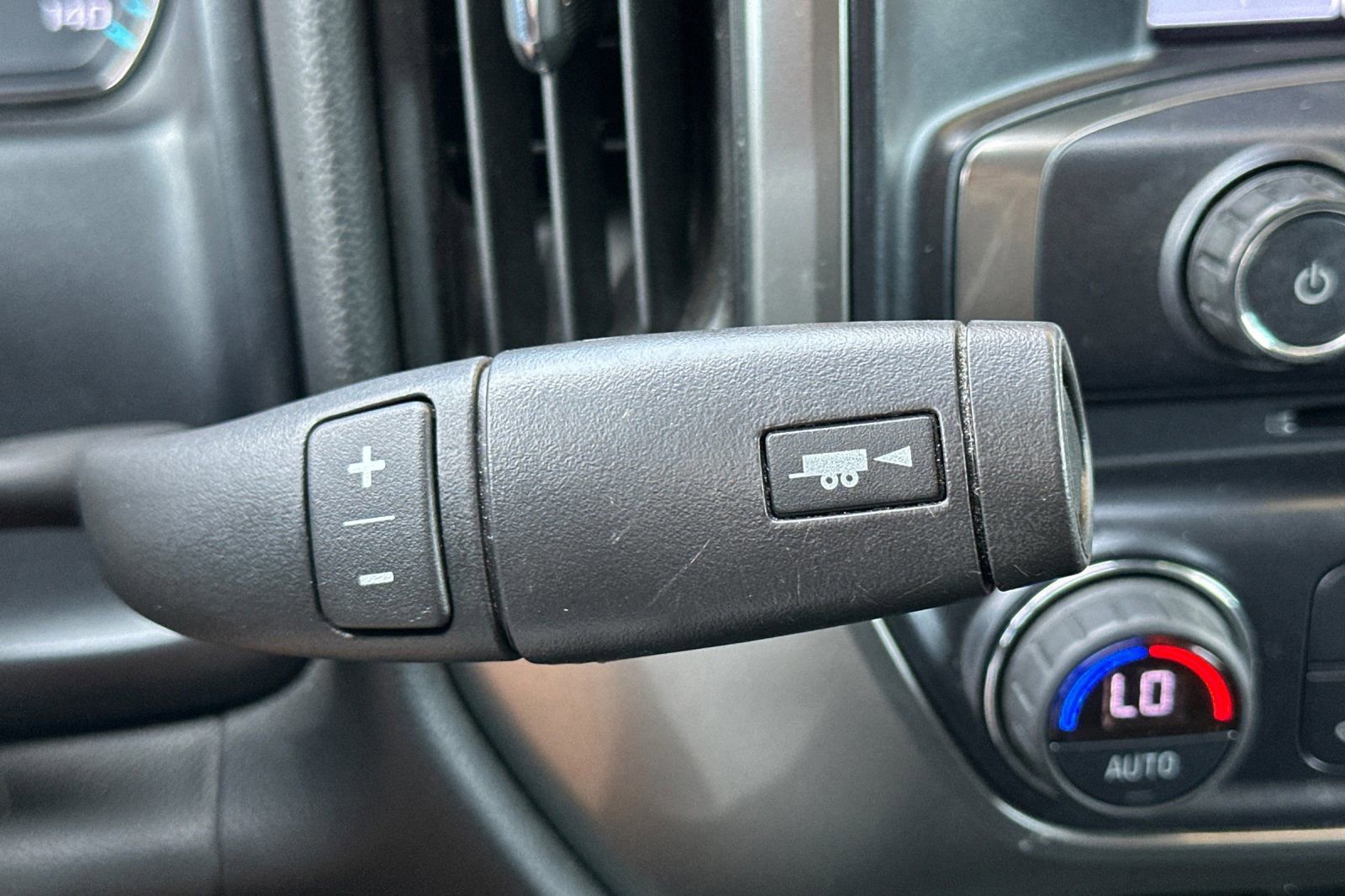 Used 2018 Chevrolet Silverado 1500 LT w/ All Star Edition RWD image 21