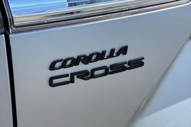Certified 2024 Toyota Corolla Cross AWD Hybrid image 31
